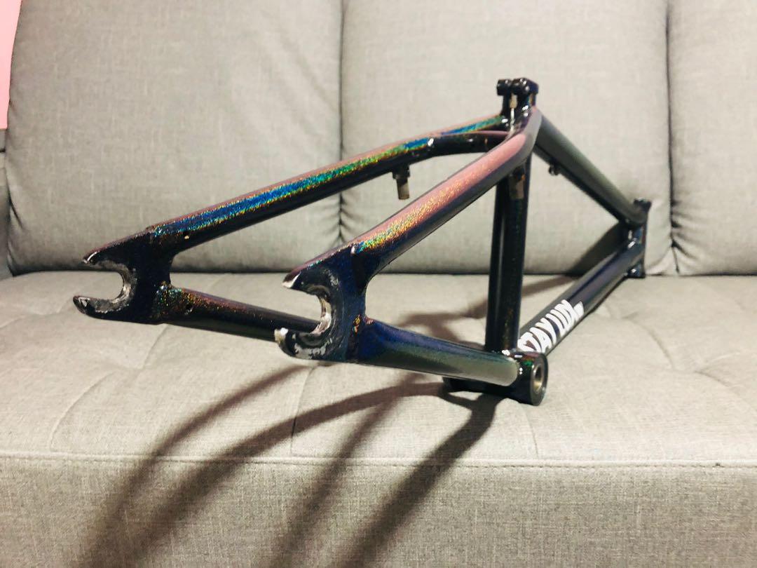 BMX Cult Gateway frame with 19mm BB Bearings
