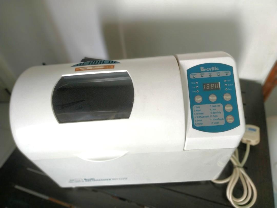 Breville Bread maker Model BB380, TV & Home Appliances, Kitchen