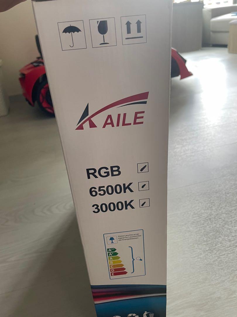 Ceiling lights (Category: Lighting) located in Singapore. Submitted by gavin00000 (Listing ID 1104165705, Image 3). Description: I have 2 new ceiling lights letting go both light at $90.