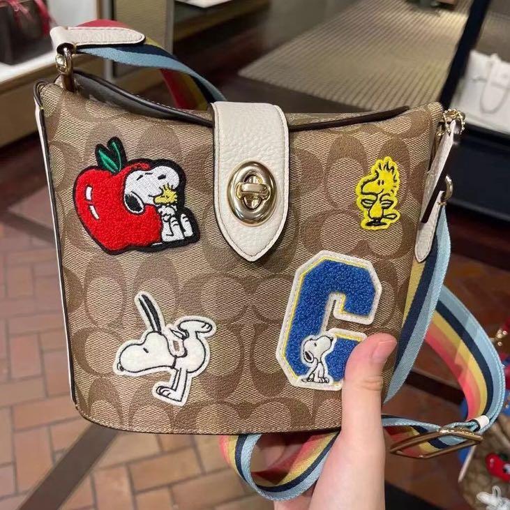 Coach snoopy crossbody hotsell