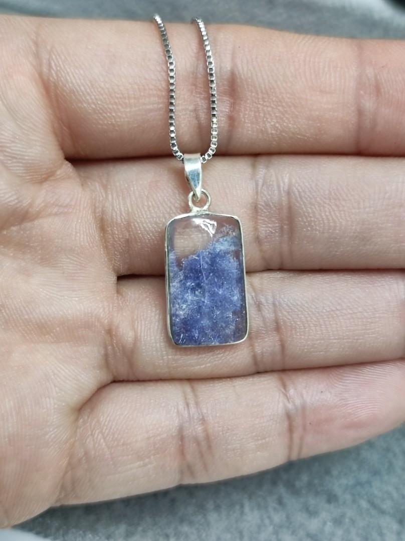 Dumortierite pendant