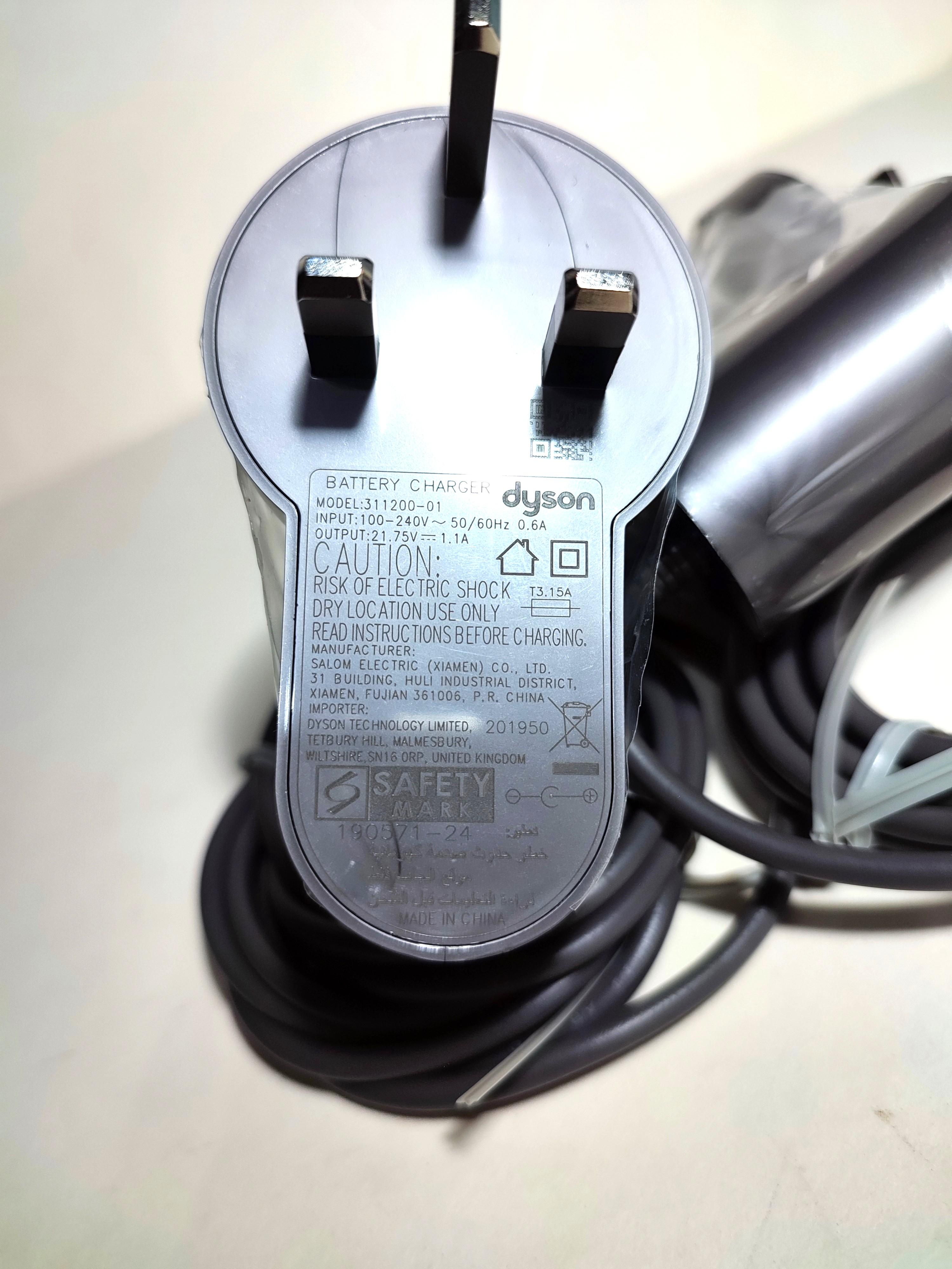 Dyson digital slim charger充電器火牛，全新原裝香港三腳火牛