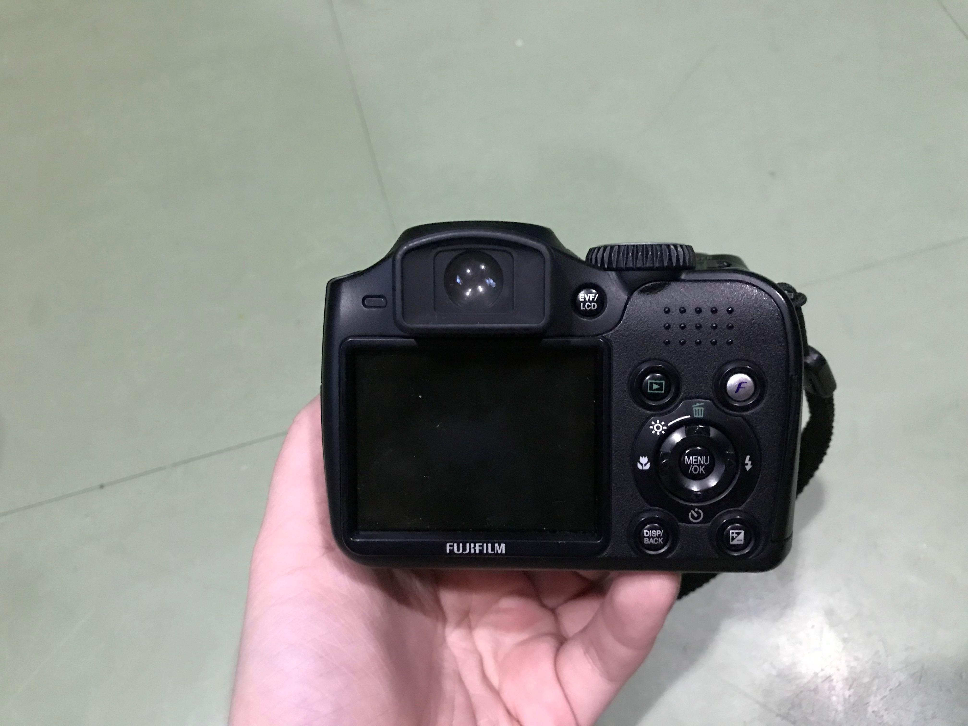 finepix s700