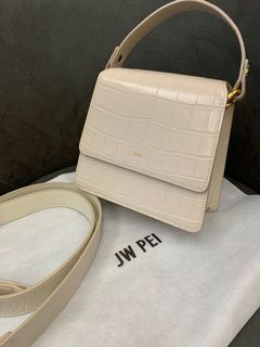 （分類：）位於 。 由 pollyliii 提交（商品編號 1104181762，圖片 1）。簡介： 。