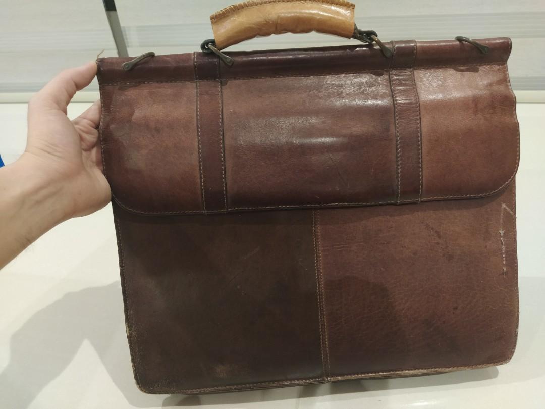 Kenneth Cole Reaction leather briefcase, great for work!, Men's Fashion,  Bags, Briefcases on Carousell
