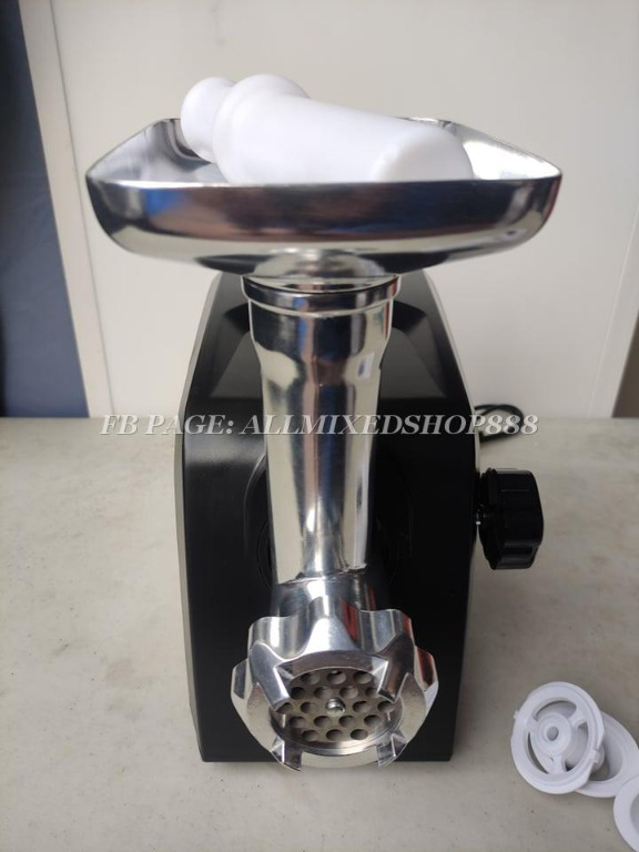 Kogan 1800W Meat Grinder GOOD AS BNEW, Furniture & Home Living