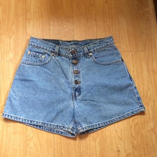 (Category: ) located in . Submitted by zimablu.e (Listing ID 1104159381, Image 1). Description: .