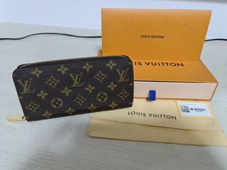(Category: ) located in . Submitted by mee_selling (Listing ID 1104237091, Image 1). Description: .