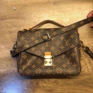 (Category: ) located in . Submitted by boujeechiq (Listing ID 1104116243, Image 1). Description: .
