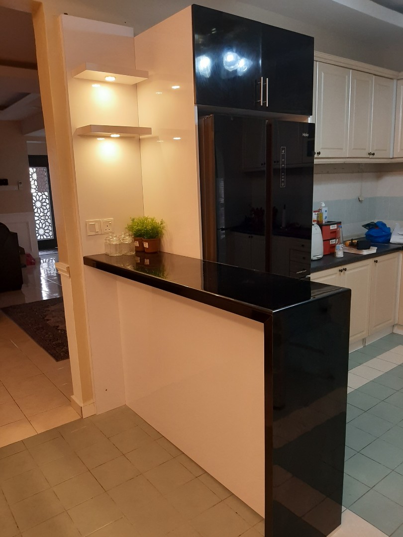 Table outlet bar kitchen