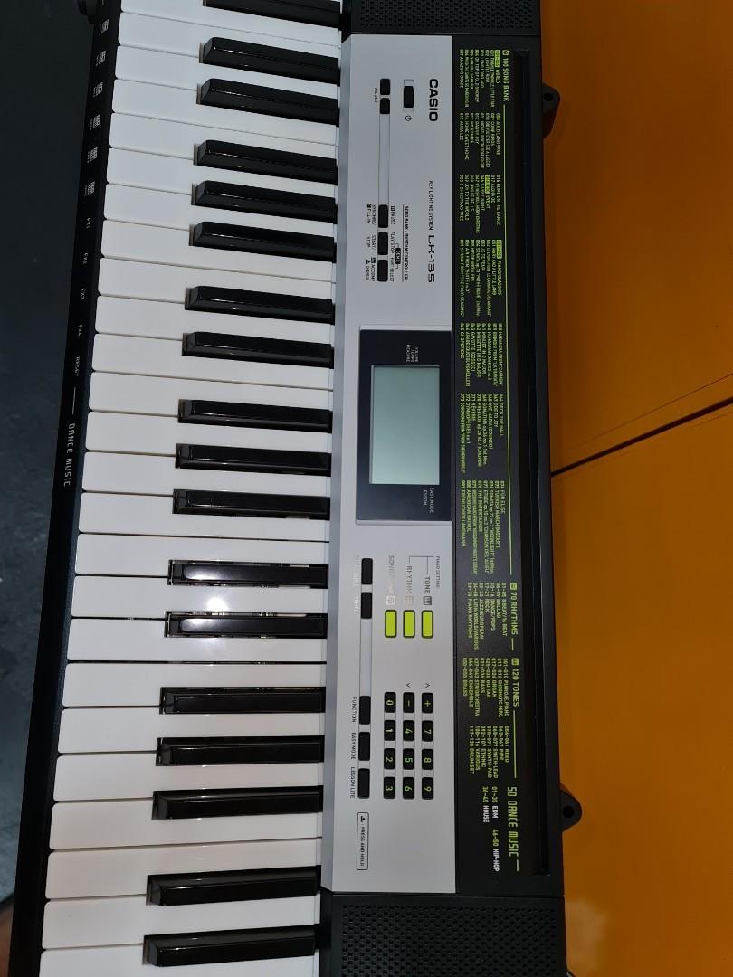 New casio LK135 key lighting system piano, Hobbies Toys, Musical