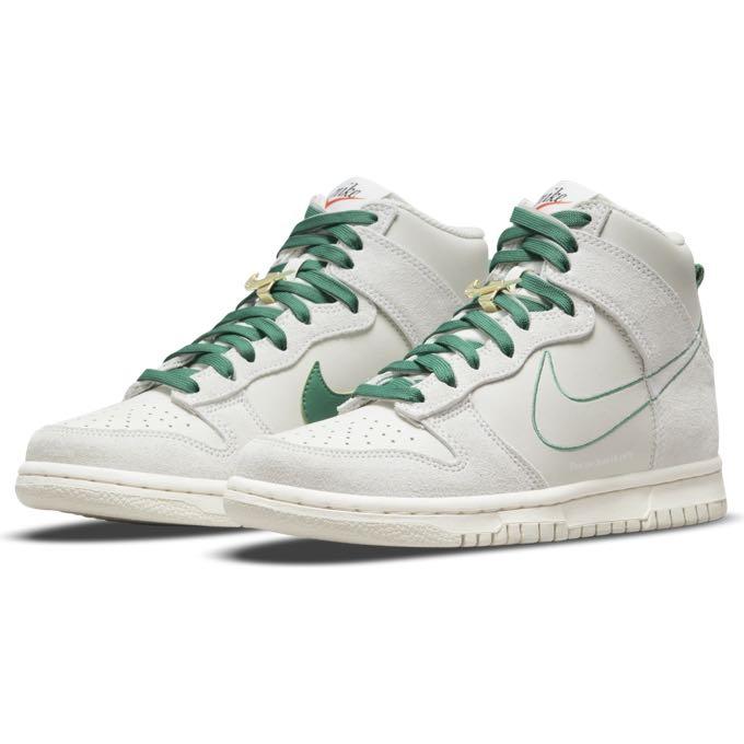 dunk high se light bone