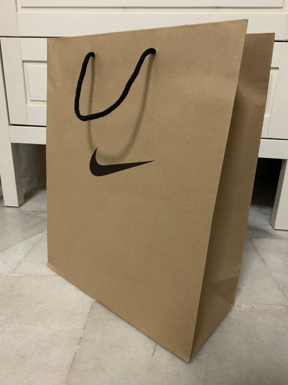 Nike shopping bag new arrivals