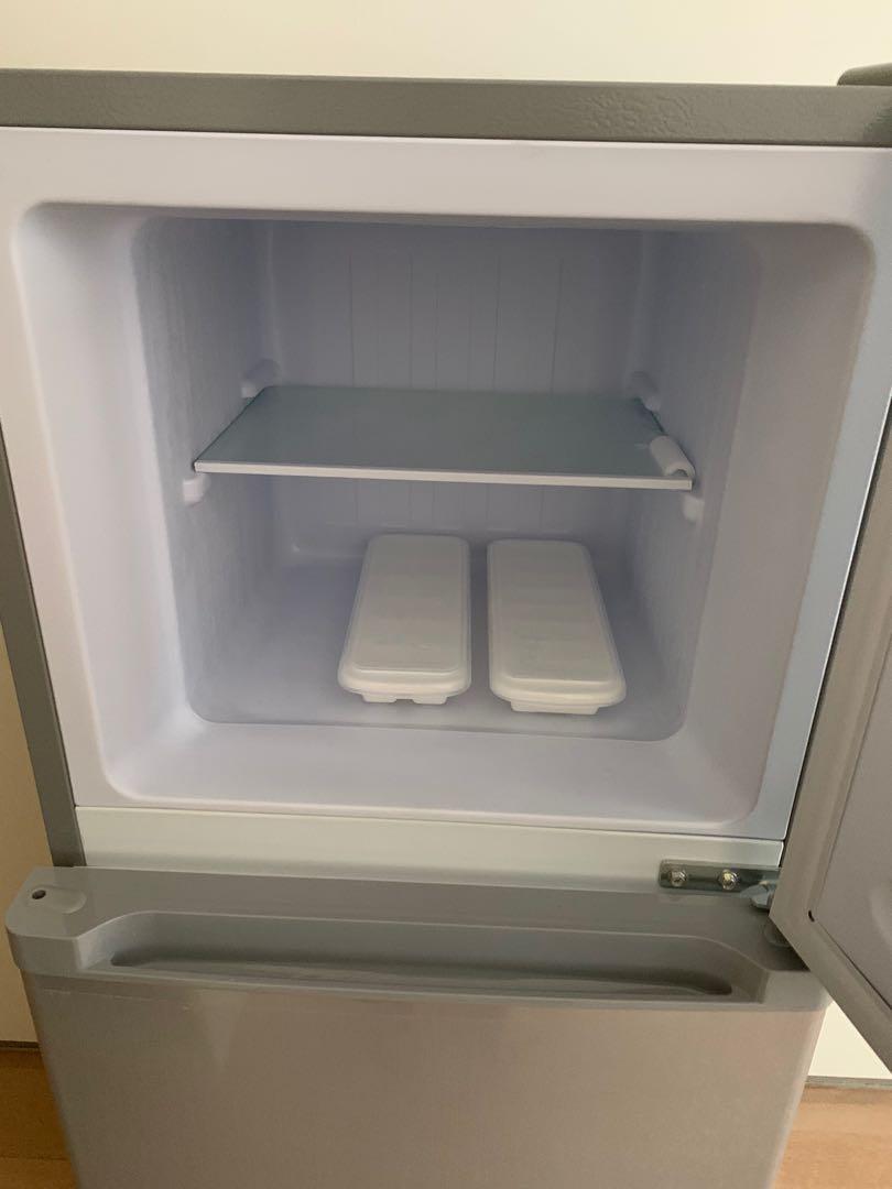 PowerPac two door mini bar fridge with freezer 136L, TV & Home