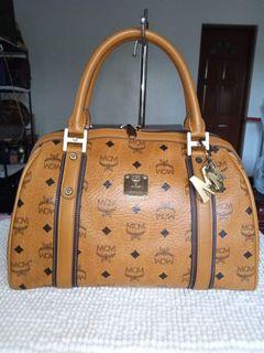 Preloved semi large handbag