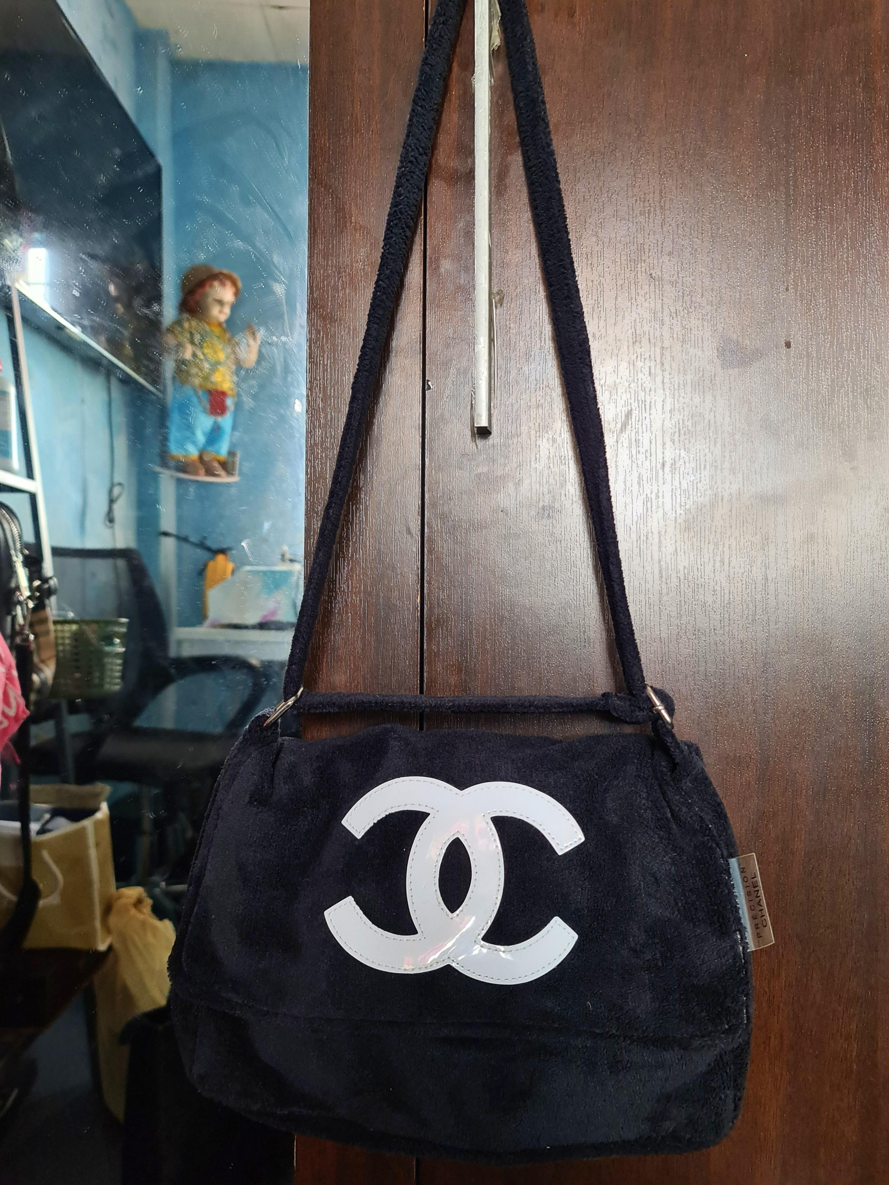 Sale‼️ 💯 %Authentic Chanel Precision Beaute VIP Crossbody Bag, Women's  Fashion, Bags & Wallets, Cross-body Bags on Carousell