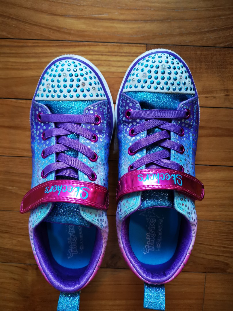 Skechers twinkle hot sale toes 36
