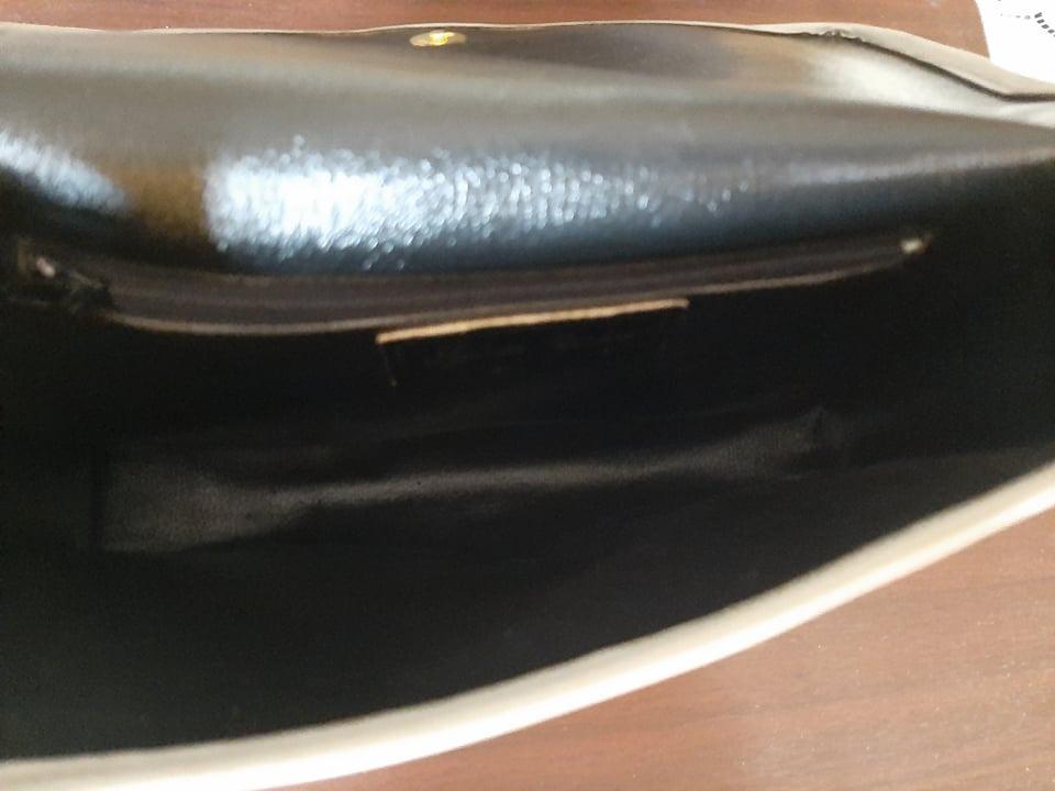 Sylvia Santos Shoulder Bag (Category: Shoulder Bags) located in Makati City. Submitted by michaelbryant (Listing ID 1104133675, Image 2). Description: .