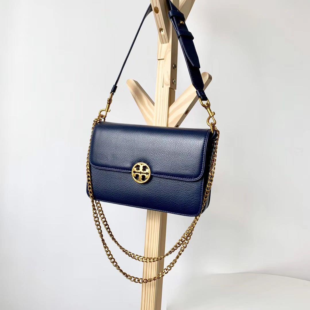 Tory Burch Chelsea Convertible Bag Navy, Women's Fashion, Bags & Wallets,  Purses & Pouches on Carousell