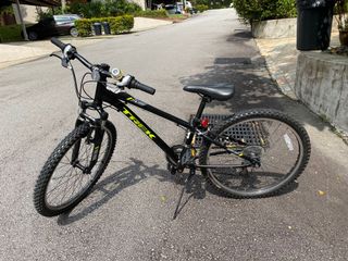 (Category: ) located in . Submitted by adnansahir (Listing ID 1104219487, Image 1). Description: .