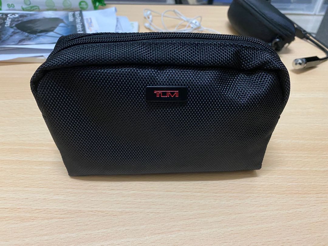 Tumi delta Pouch, Men's Fashion, Bags, Belt bags, Clutches and Pouches