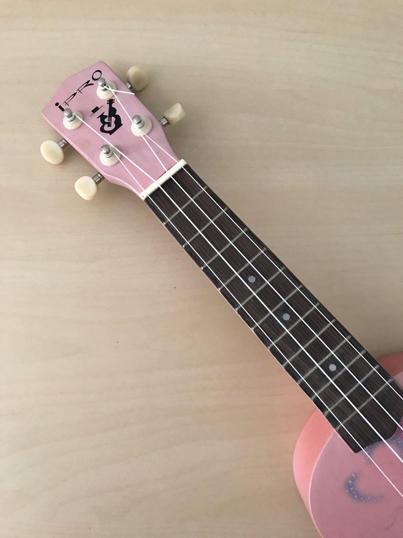 Ukulele Disney Mickey Minnie, Hobbies & Toys, Music & Media, Musical