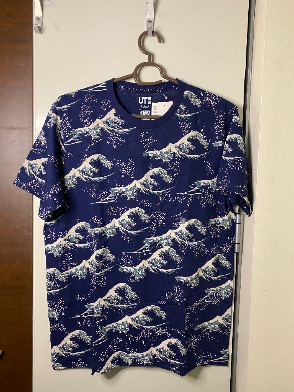 Uniqlo Hokusai Blue Shirt (NEW), Men's Fashion, Tops & Sets, Tshirts ...