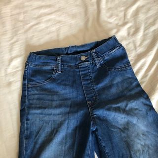 (Category: ) located in . Submitted by springcleannn (Listing ID 1104144326, Image 1). Description: .