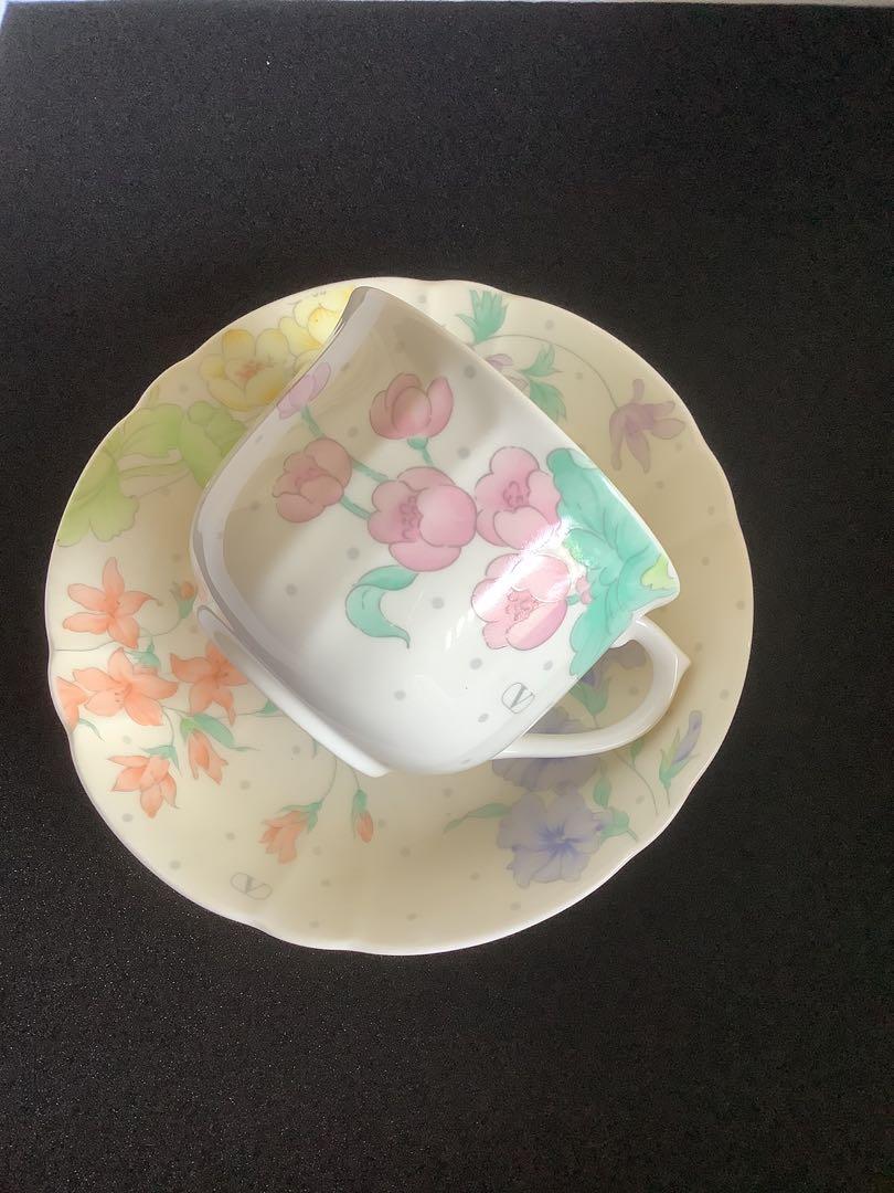 Valentino Garavani Tea Cups&Saucers (Category: Other Kitchenware & Tableware) located in Angeles City. Submitted by d_m_p_2 (Listing ID 1104129218, Image 1). Description: Valentino Garavani Tea Cups& saucers 🔥P2,500/2cups&saucers🔥 Unused No box AVAILABLE ONHAND.