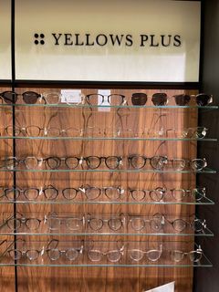 (Category: ) located in . Submitted by nicheeyewear (Listing ID 1104117946, Image 1). Description: .