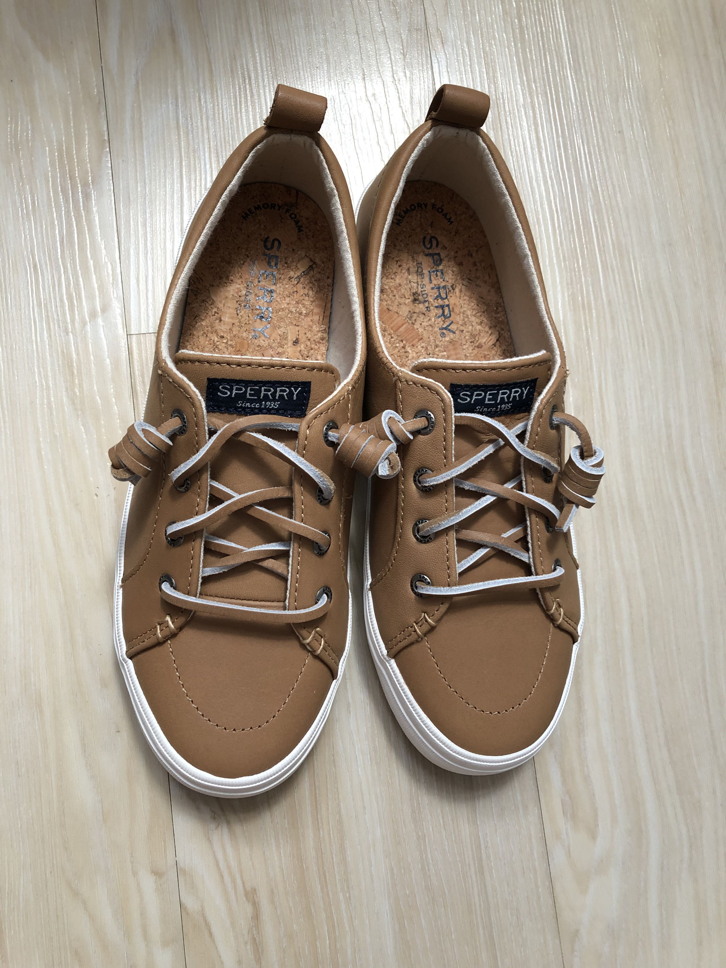 全新 6折 Sperry 女皮質悠閒鞋 原價 5 女裝 鞋 拖鞋 Carousell