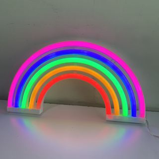 （分類：）位於 。 由 sparklingbluewaves 提交（商品編號 1098635877，圖片 1）。簡介： 。
