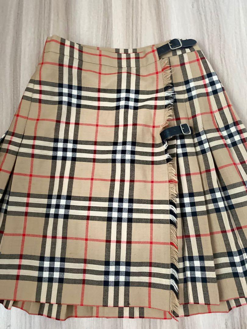 Original top burberry skirt