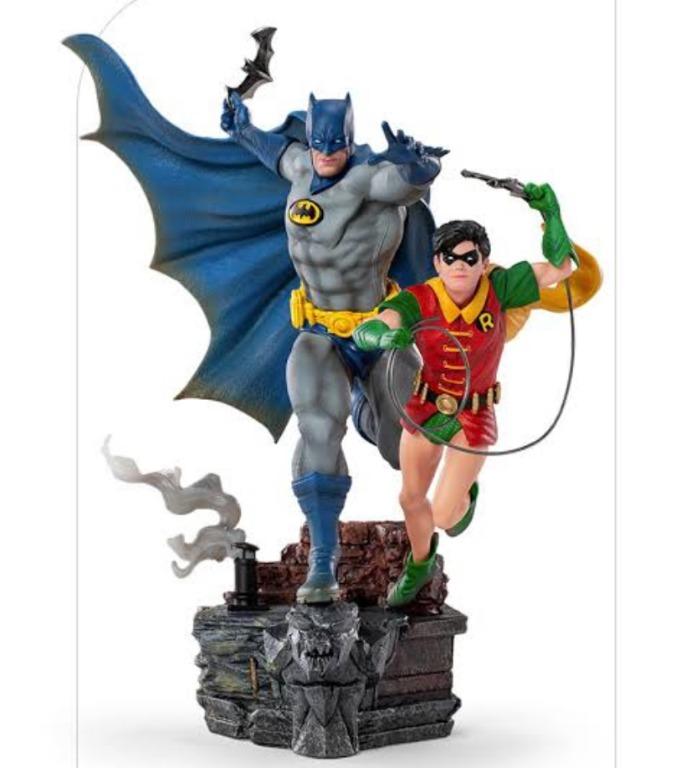 Batman and Robin Statue (Category: Figurines & Statues) located in Manila. Submitted by clark.kent1 (Listing ID 1098531748, Image 1). Description: Batman and Robin Statue Brand New Open just to inspect Box is also in good condition.