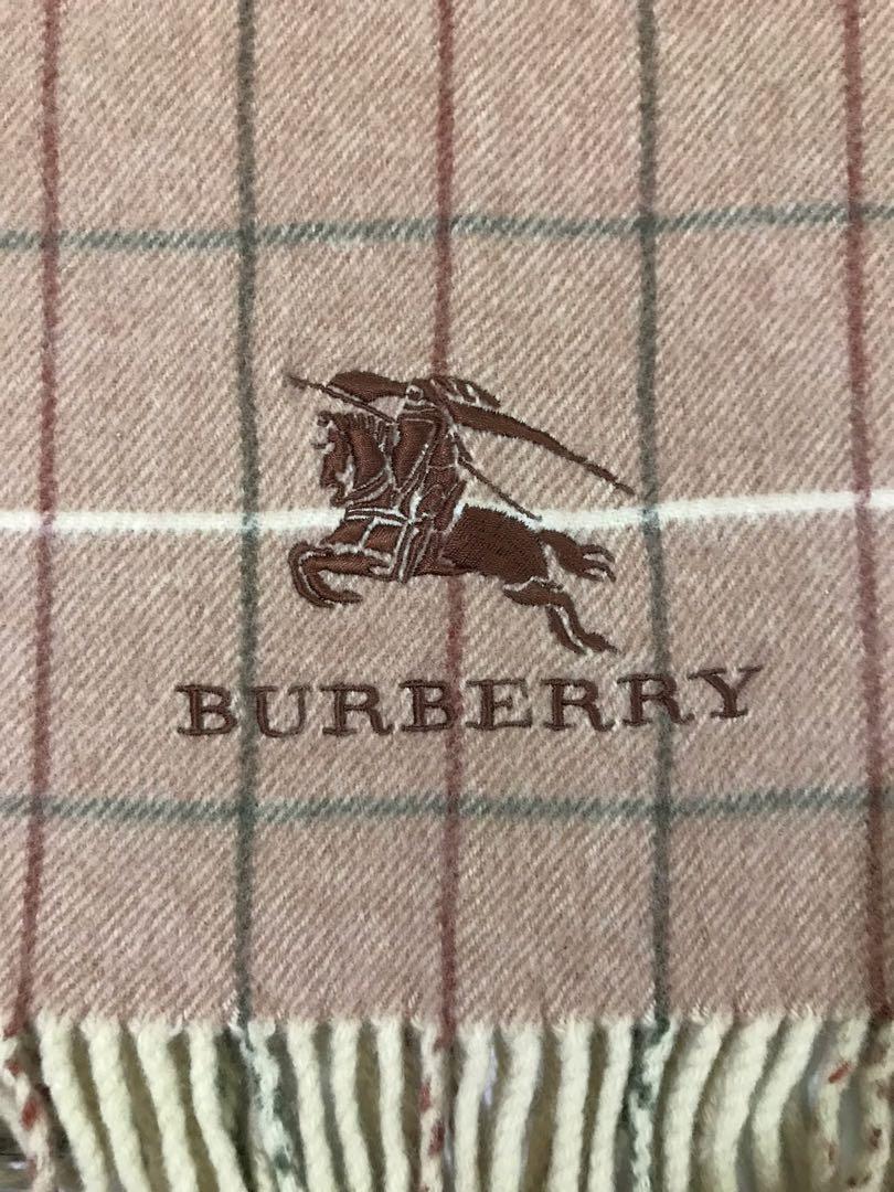 Burberry Scarf/Muffler, Women's Fashion, Watches & Accessories, Scarves on  Carousell