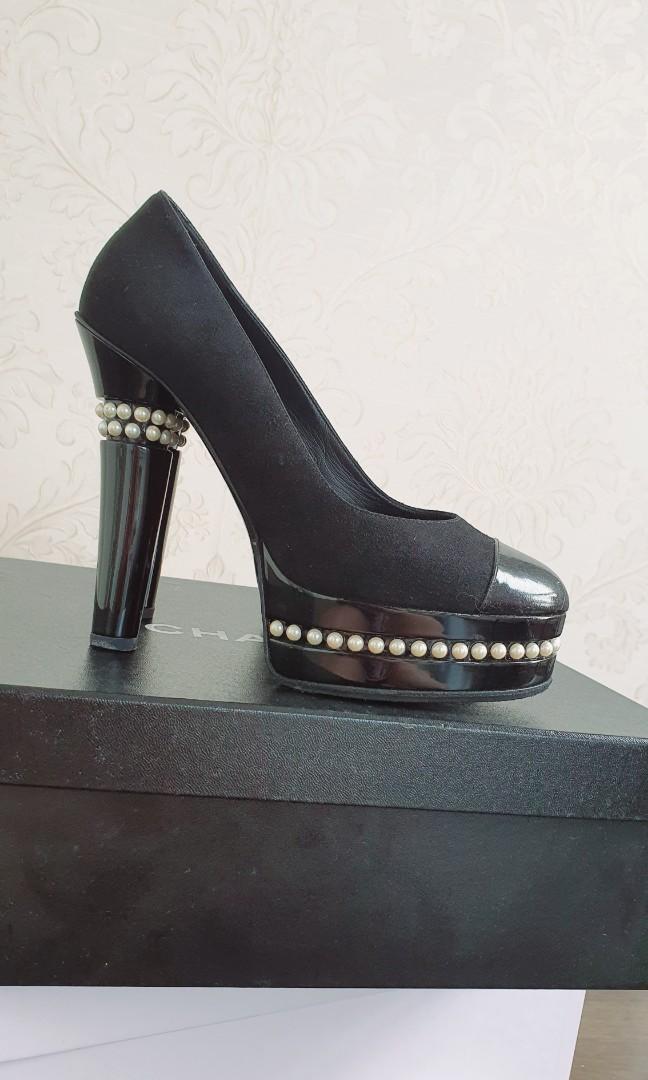 chanel platform pumps