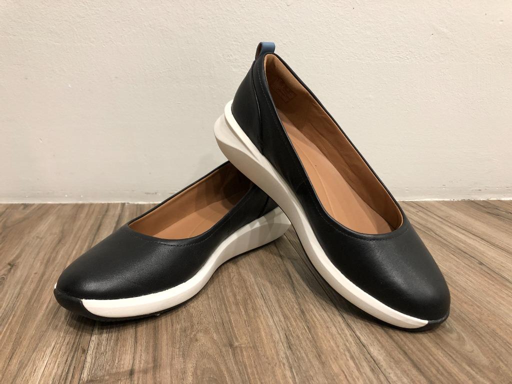 Clarks Un Rio Vibe Flats Black US7 UK5 EU38