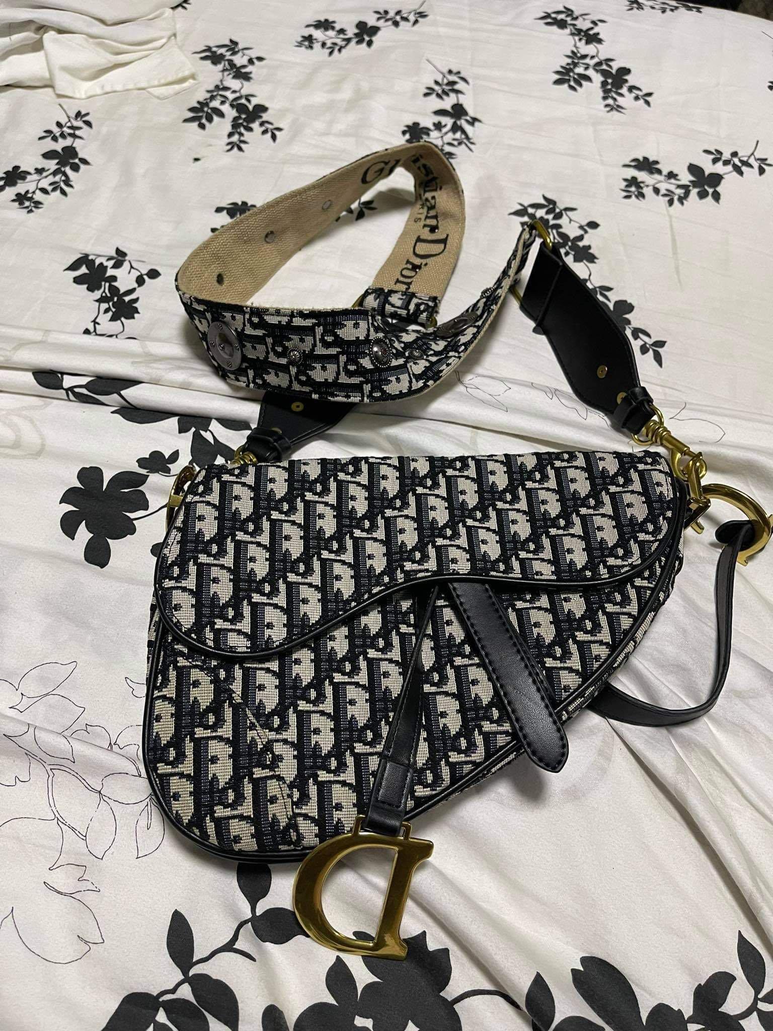 Dior saddle bag hotsell fur