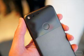 Google Pixel 1 128GB 享有上載無限Google Photo 特權