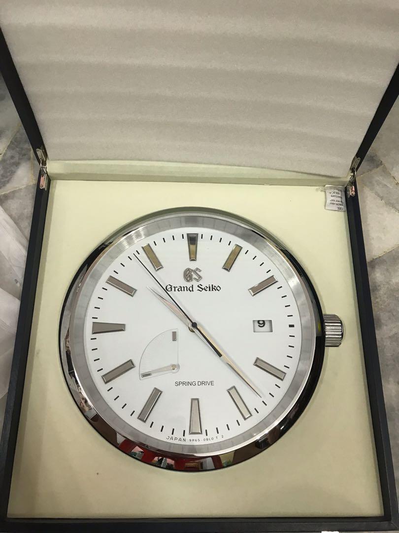 Grand seiko boutique wall clock, Men's Fashion, Watches & Accessories,  Watches on Carousell