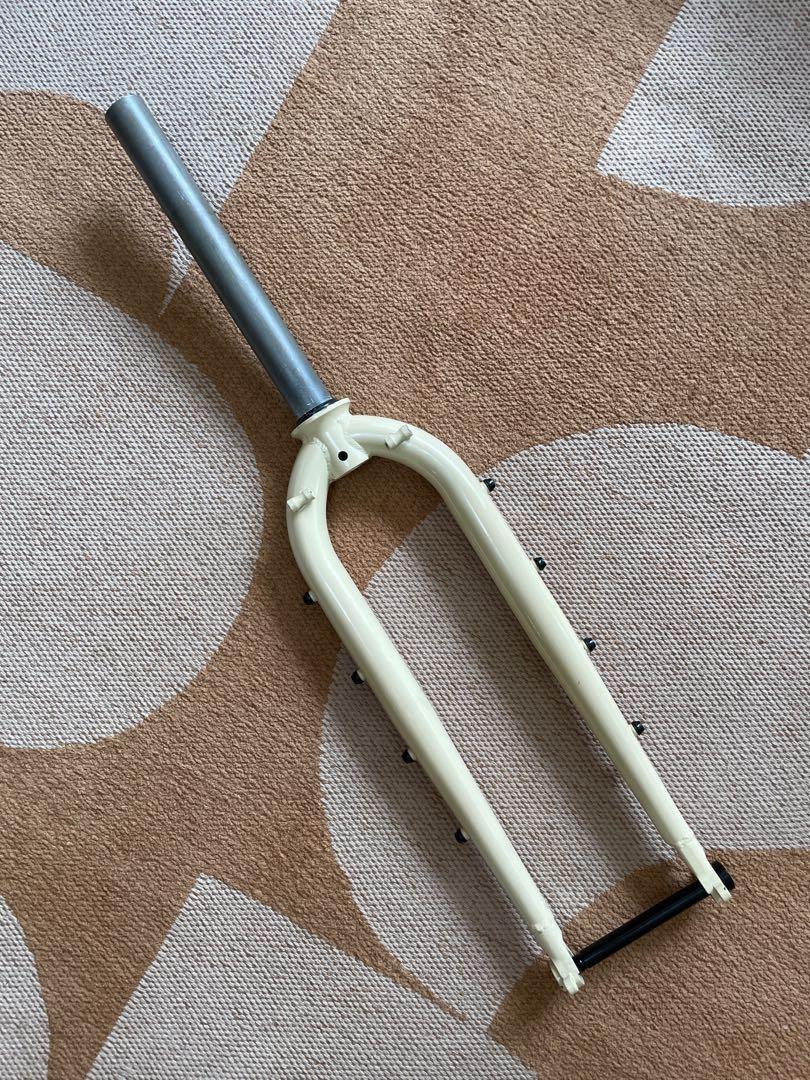 Gravel Bike Steel Fork, Sports Equipment, Bicycles & Parts, Parts & Accessories on Carousell