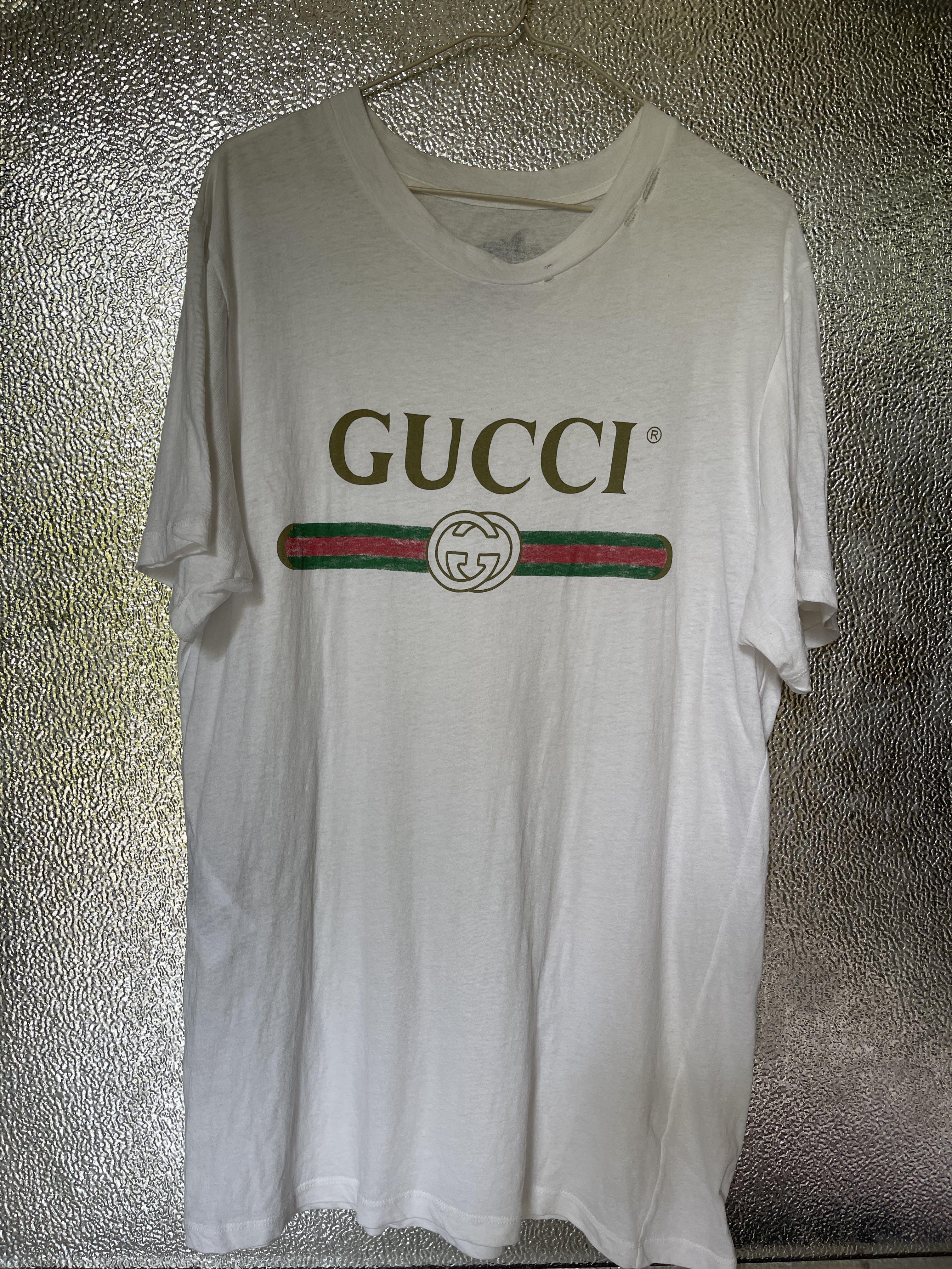 jeg lytter til musik morfin slette AUTHENTIC Gucci distressed Tshirt, Luxury, Apparel on Carousell