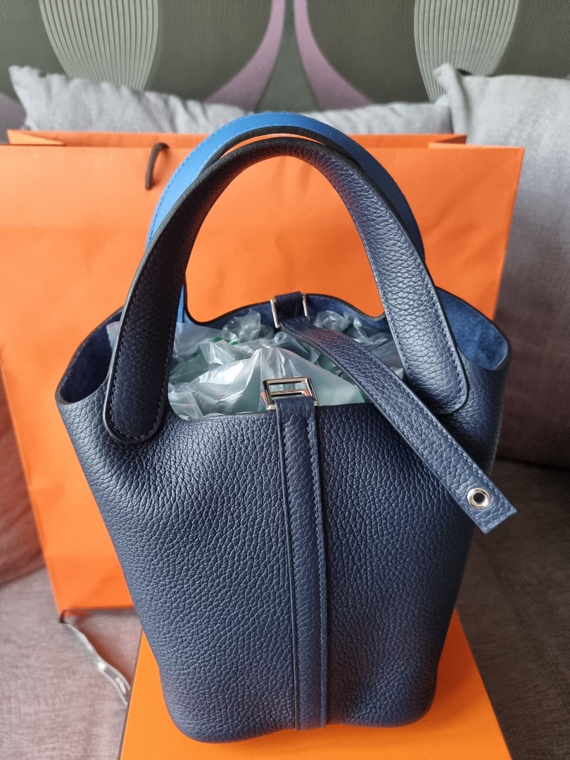 Brand new Hermes Picotin 18 Taurillon Clemence Bleu Nuit with Gold