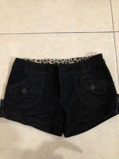 Hot pants
