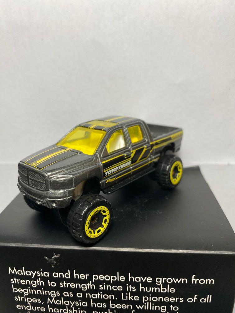 HOT WHEELS DCC 2006 DODGE RAM 1500 Hobbies Toys Toys Games