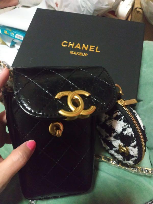 Chanel VIP gift set (Brand new -Rare), Women's Fashion, Bags & Wallets,  Purses & Pouches on Carousell