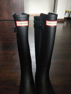 sale on hunter boots