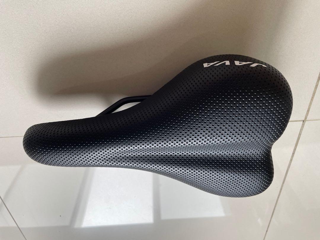 Java Saddle (Category: Parts & Accessories) located in Singapore. Submitted by samtan3039 (Listing ID 1098508401, Image 1). Description: .
