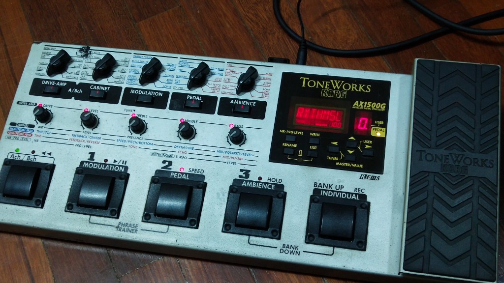 KORG ToneWorks AX1500G guitar multi effects Hobbies Toys Music