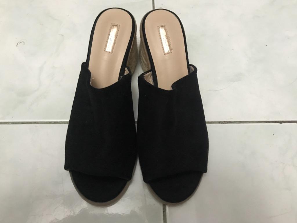 Bellucci slippers store